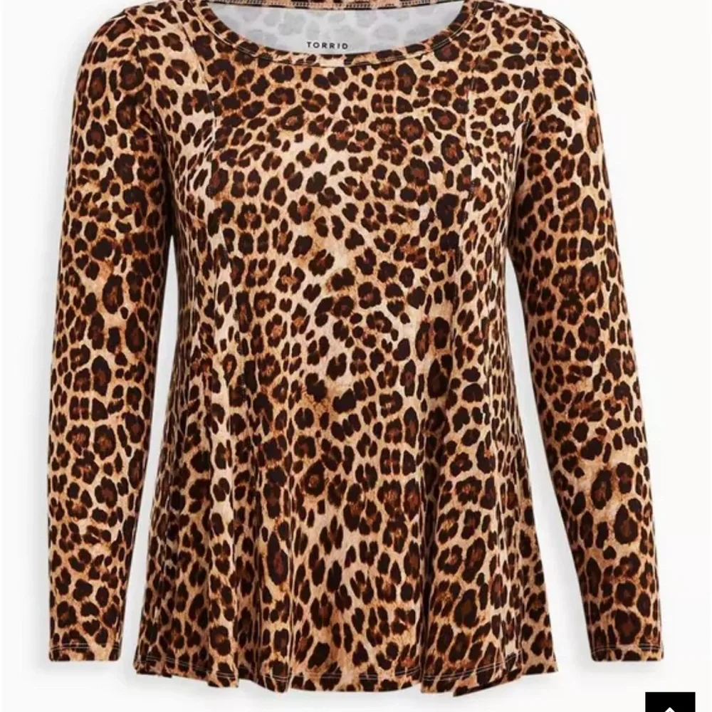 Torrid Super Soft Scoop Neck Fit And Flare Long Sleeve Top - Picture 1 of 9